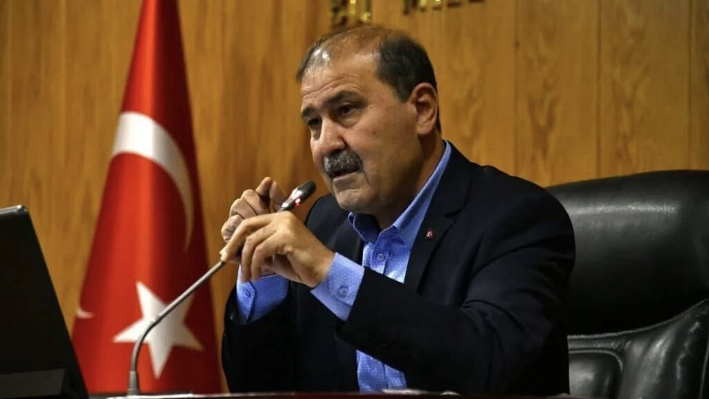 Ertan Işık’tan Nihat Yalçın’a Sert Eleştiri:  “Gözünün Önündeki Hırsızlıkları Göremiyor, Hayal Dünyasında Yaşıyor”